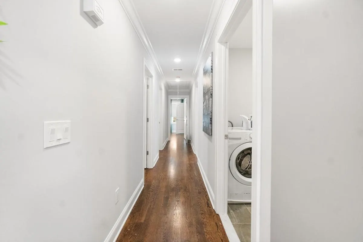 Orange Oasis Apartment East Orange