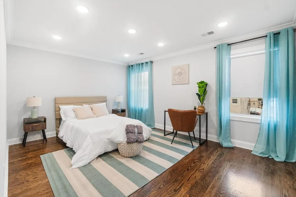 Orange Oasis Apartment East Orange United States